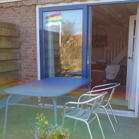 De Oostkamer; Eiland Appartement Naast Natuurgebied Boschplaat Oosterend  エクステリア 写真